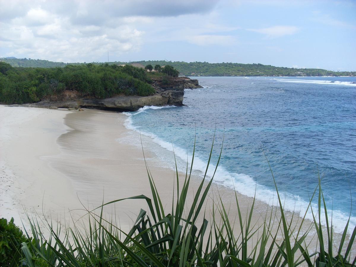 Pange Hostel Lembongan Exterior photo